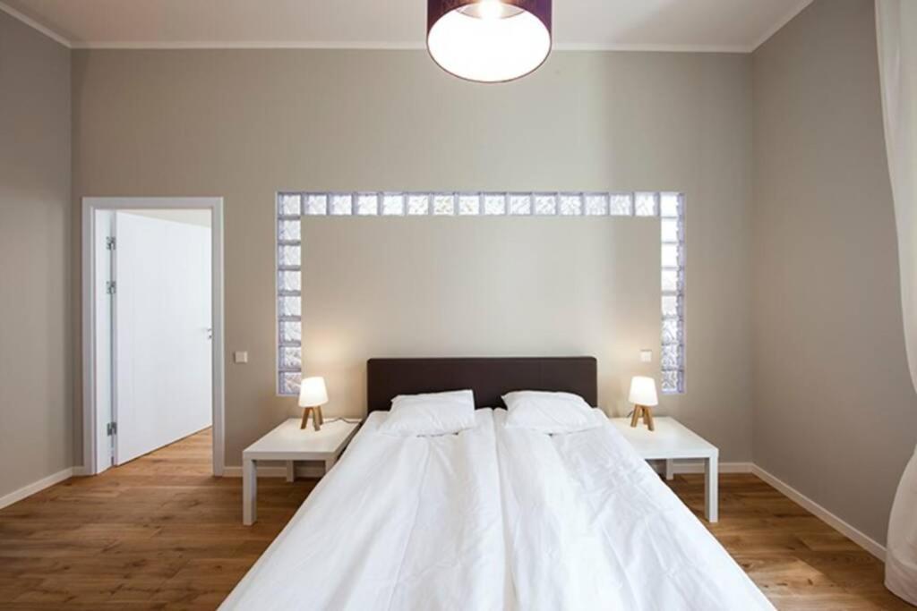 Modern & Spacious 80M2 Apartment In Riga Old Town ภายนอก รูปภาพ