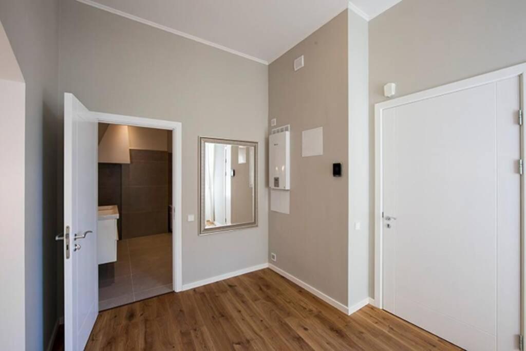 Modern & Spacious 80M2 Apartment In Riga Old Town ภายนอก รูปภาพ
